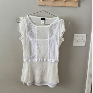 Vintage/y2k vanity sheer sleeveless top with lace and ruffle trim.